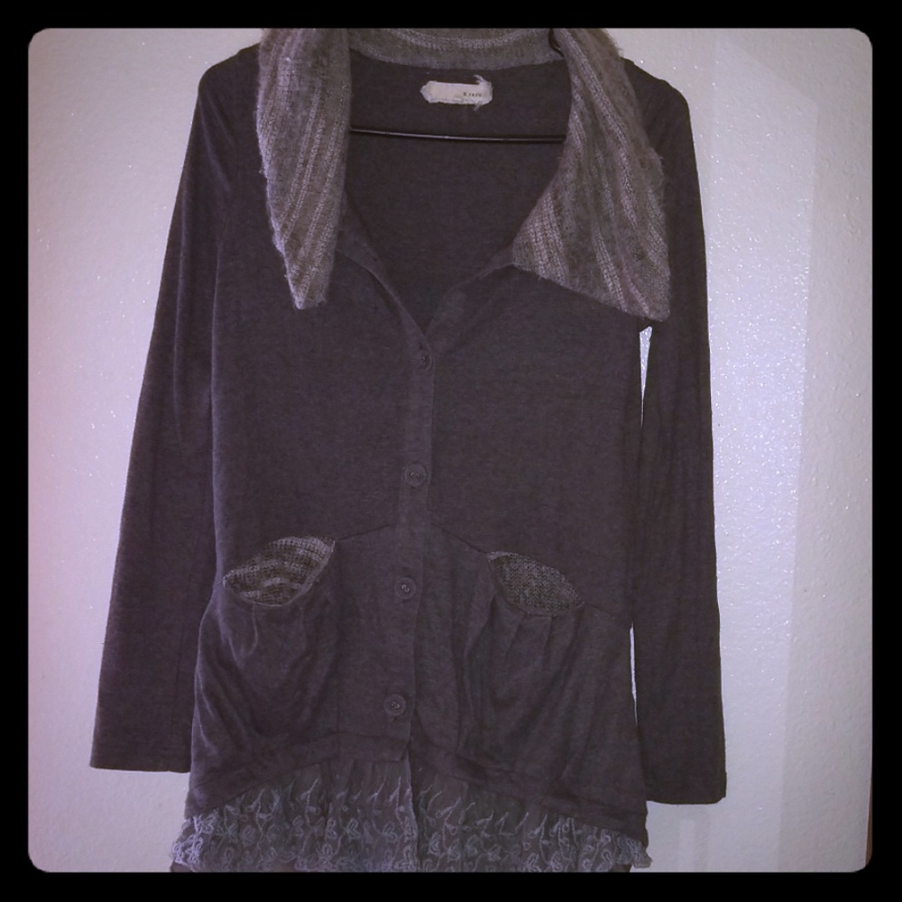 A'reve sweater.(Z)